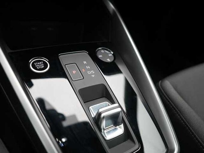 Audi A3 s-tron VIRT NAVI SHZ LED