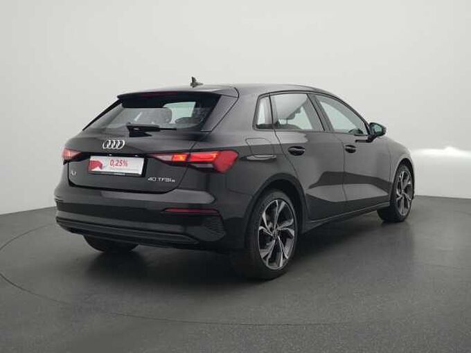 Audi A3 s-tron VIRT NAVI SHZ LED