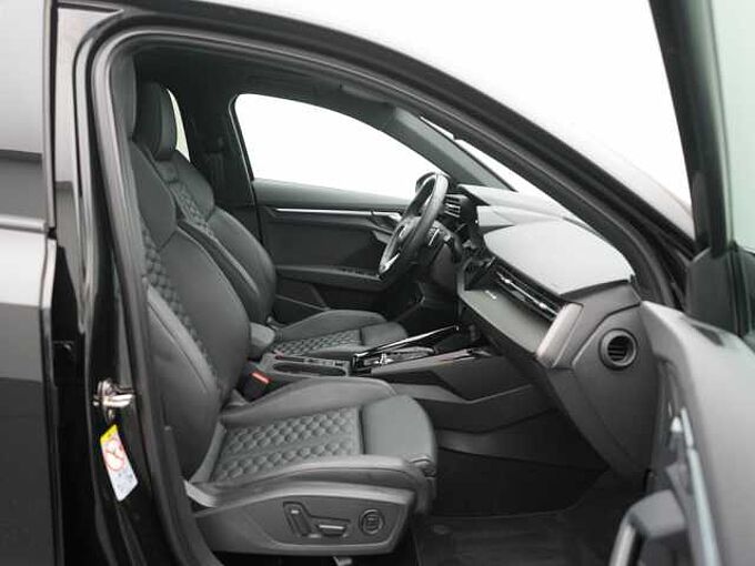 Audi RS3 RAUTE LEDER VIRT ACC SHZ PANO