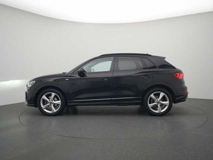 Audi Q3 S line STRON PANO KAM NAVI VIRT ACC APP LED