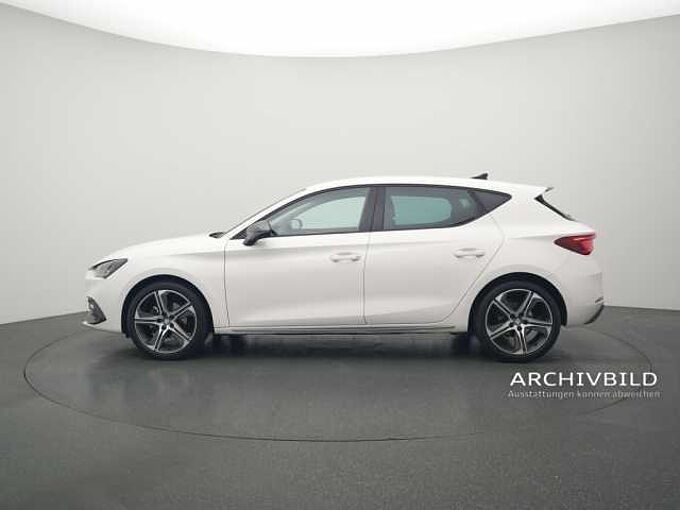 SEAT Leon FR Plus DSG VIRT CARPLAY LED SHZ PDC