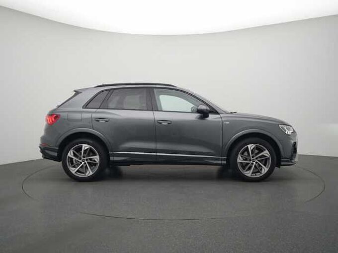 Audi Q3 e S line S TRON NAVI VIRT AHK LED SHZ PDC