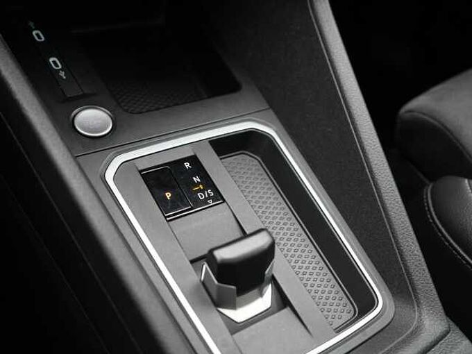 Volkswagen Caddy Style DSG SHZ LED PDC APP CONNECZ AHK NAVI