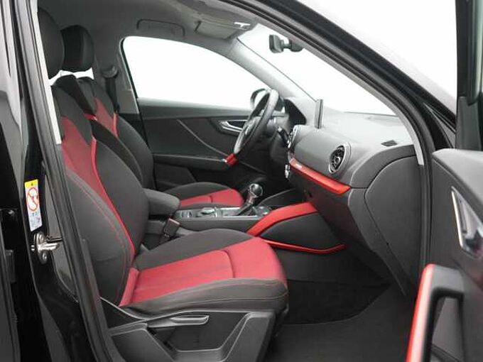 Audi Q2 Sport quattro S TRON NAVI SHZ PDC