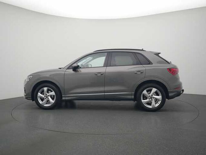 Audi Q3 advanced S TRON AHK NAVI VIRT LEDER