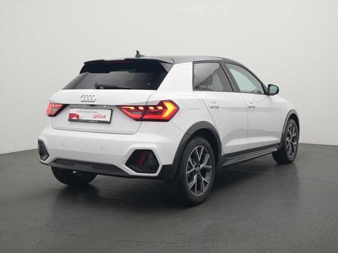 Audi A1 LED STRONIC SHZ NAVI PDC