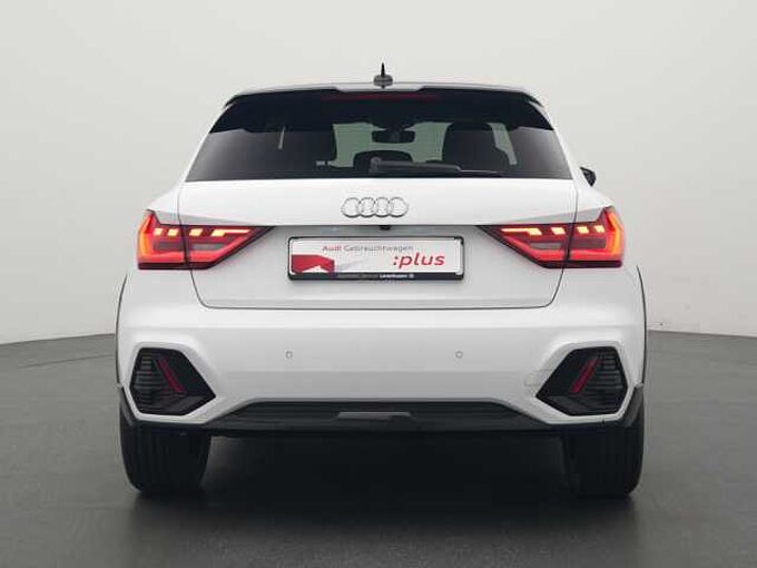Audi A1 LED STRONIC SHZ NAVI PDC