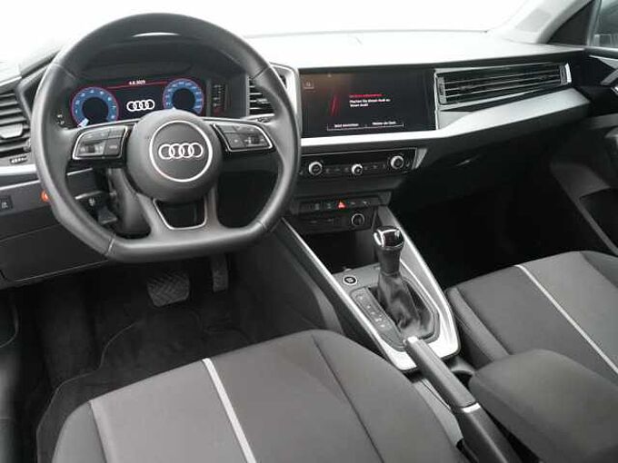 Audi A1 LED STRONIC SHZ NAVI PDC