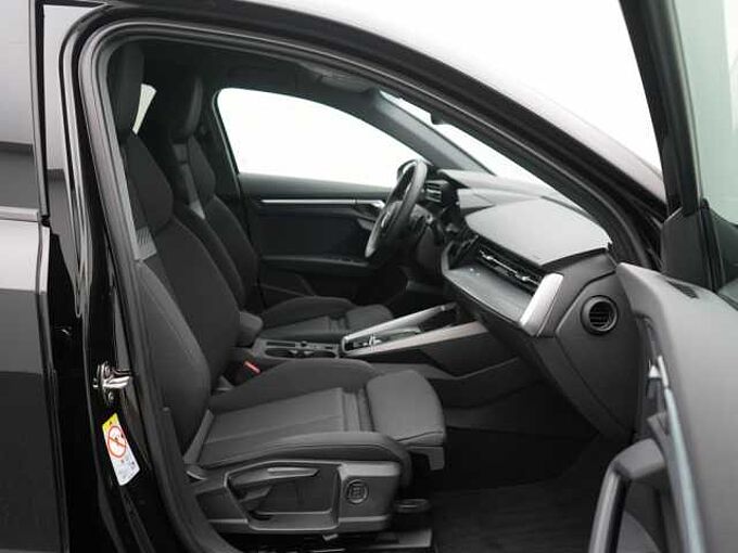 Audi A3 Limousine 30 ACC B&O KAM SHZ LED