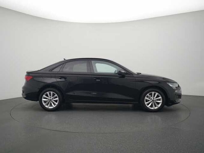 Audi A3 Limousine 30 ACC B&O KAM SHZ LED