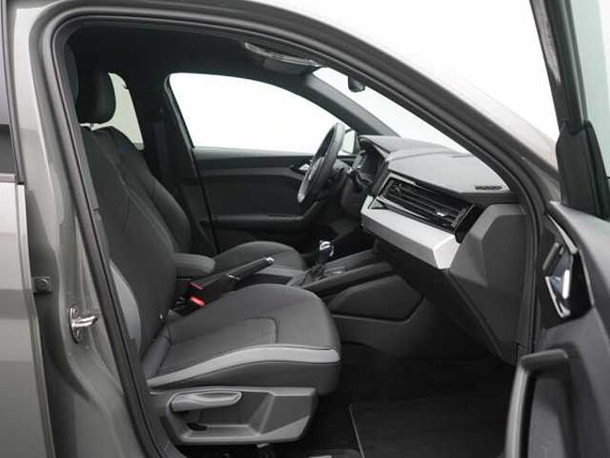 Audi A1 Sportback 35 S line ACC NAVI KAM SHZ PDC