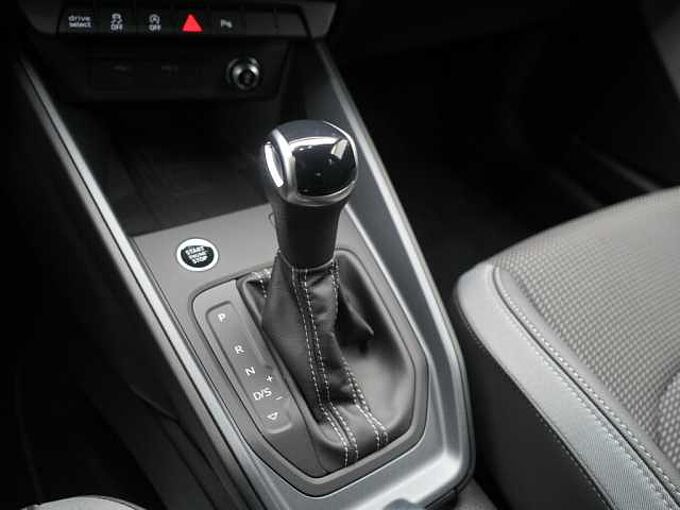 Audi A1 Sportback 35 S line ACC NAVI KAM SHZ PDC