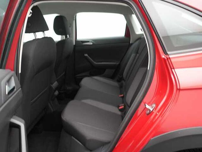 Volkswagen Taigo NAVI VIRT AHK SHZ APP PDC LED