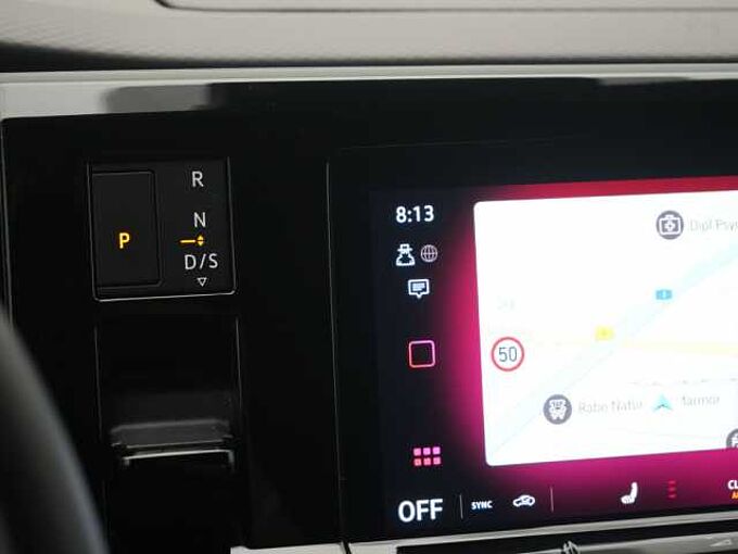 Volkswagen T7 Multivan Life 7-SITZER LEDER VIS-A-VIS AHK