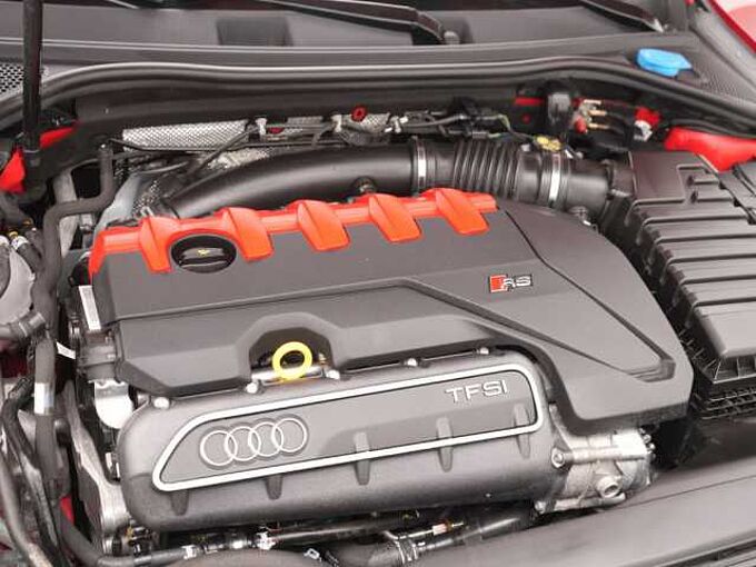 Audi RS3 Sportback SPORTABGASANLAGE KAM APP SHZ