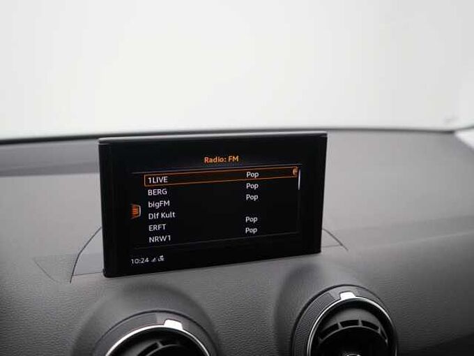 Audi Q2 Sport quattro S TRON AHK NAVI SHZ PDC