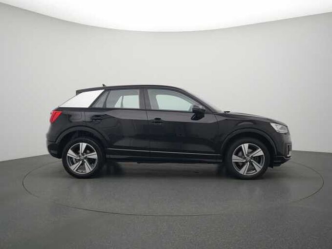 Audi Q2 Sport quattro S TRON AHK NAVI SHZ PDC