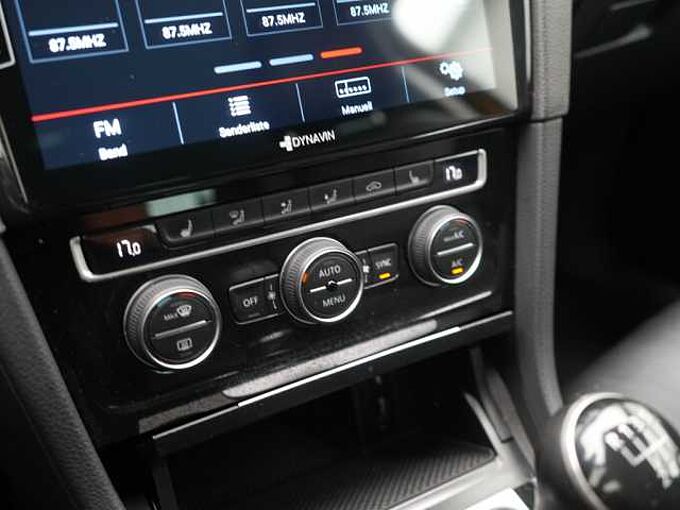 Volkswagen Golf VII LEDER LED PDC SHZ KLIMA