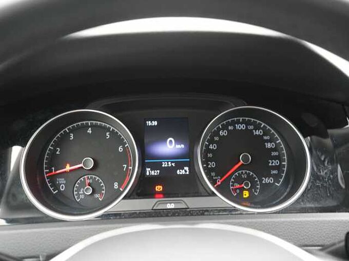 Volkswagen Golf VII LEDER LED PDC SHZ KLIMA