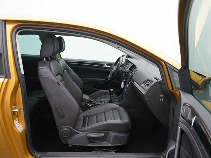 Volkswagen Golf VII LEDER LED PDC SHZ KLIMA