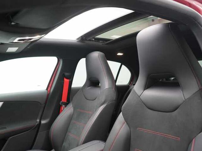 Mercedes-Benz A 35 AMG PANO SHZ AHK MEMORY LED