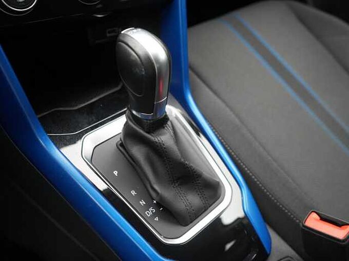 Volkswagen T-Roc KLIMA KAM SHZ PDC ACC AID