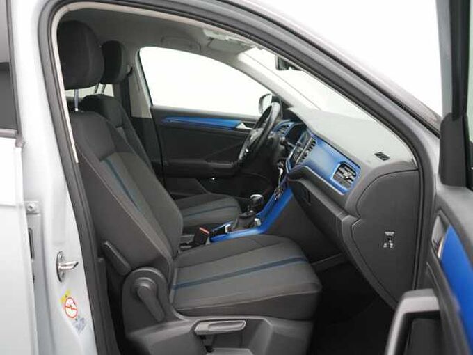 Volkswagen T-Roc KLIMA KAM SHZ PDC ACC AID