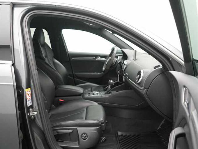 Audi RS3 Sportback LEDER RAUTE B&O NAVI VIRT LED SHZ