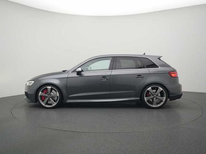 Audi RS3 Sportback SHZ PDC LEDER NAVI B&O RAUTE VIRT