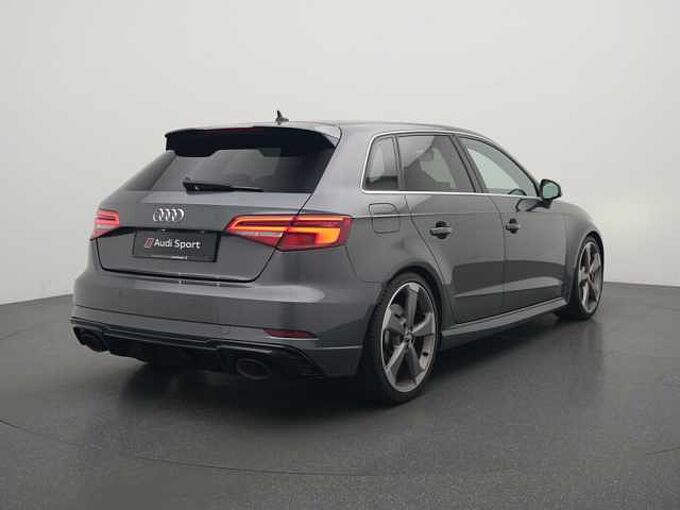 Audi RS3 Sportback SHZ PDC LEDER NAVI B&O RAUTE VIRT