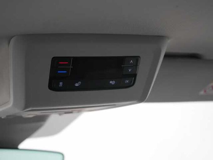 Volkswagen T6.1 Multivan ACC NAVI MEMORY AHK LEDER STANDHZ