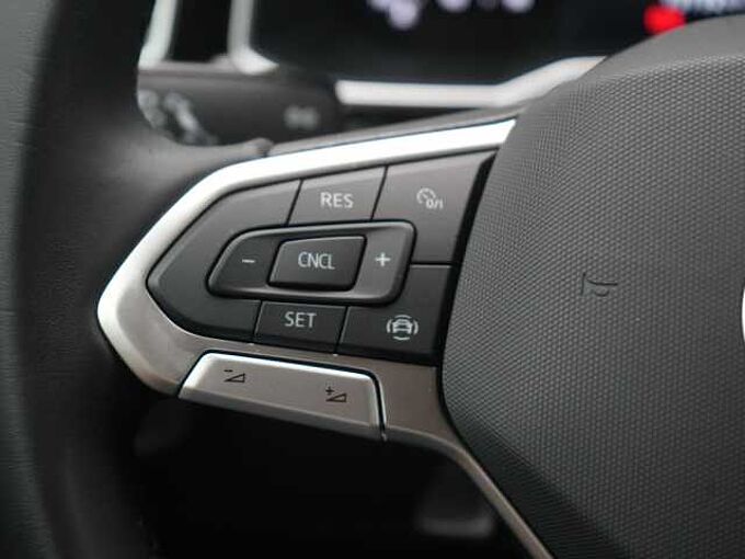 Volkswagen Taigo Move PORT NAVI VIRT SHZ LED PDC APP