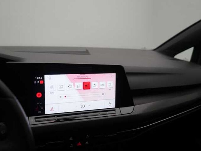 Volkswagen Golf VIII MATRIX KAM SHZ PDC ACC