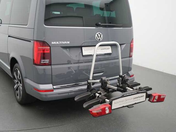 Volkswagen T6.1 Multivan DSG VIRT ACC AHK MEMORY STANDHZ