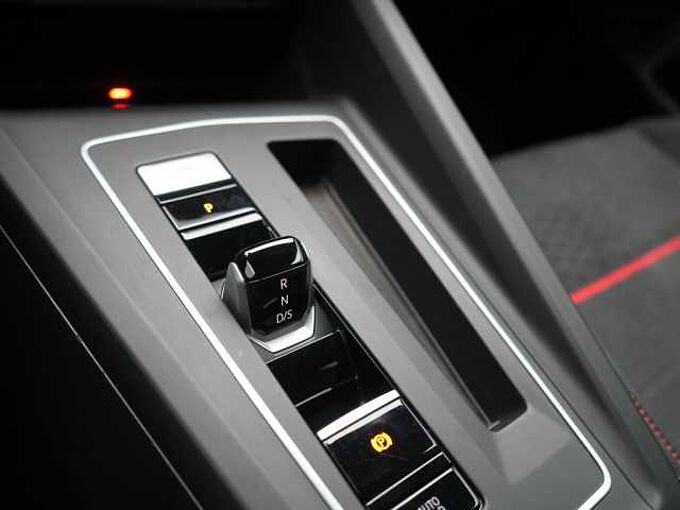 Volkswagen Golf VIII GTI Clubsport MATRIX SHZ KAM PDC ACC