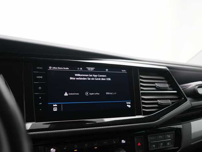 Volkswagen T6.1 Multivan Generation Six AHK NAVI STANDHZ