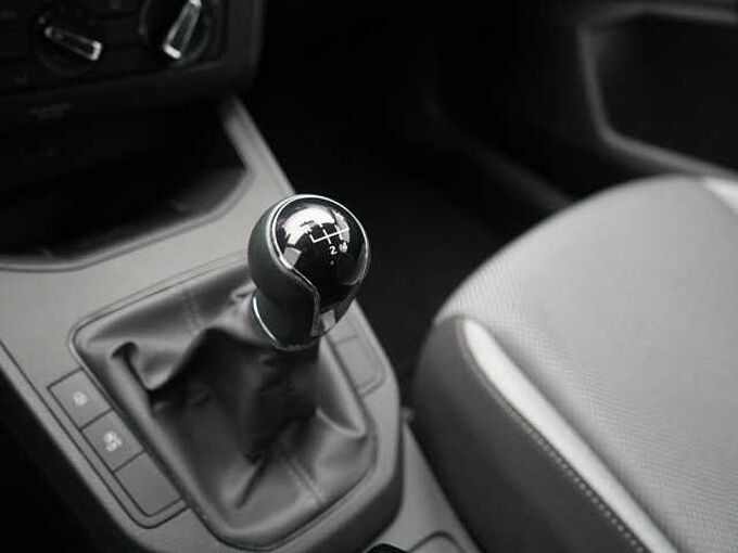 SEAT Ibiza Style NAVI PDC SHZ KLIMA