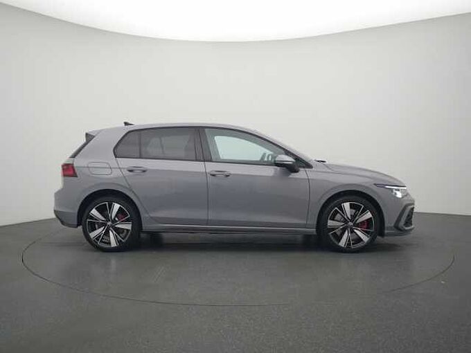 Volkswagen Golf VIII GTE DSG MATRIX HUD NAVI VIRT KEYLESS