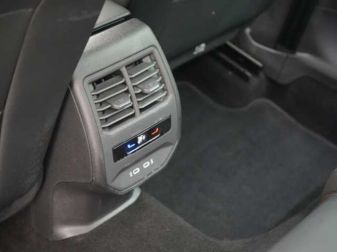 CUPRA Leon KAM LEDER ACC DCC LED SHZ APP VIRT PDC