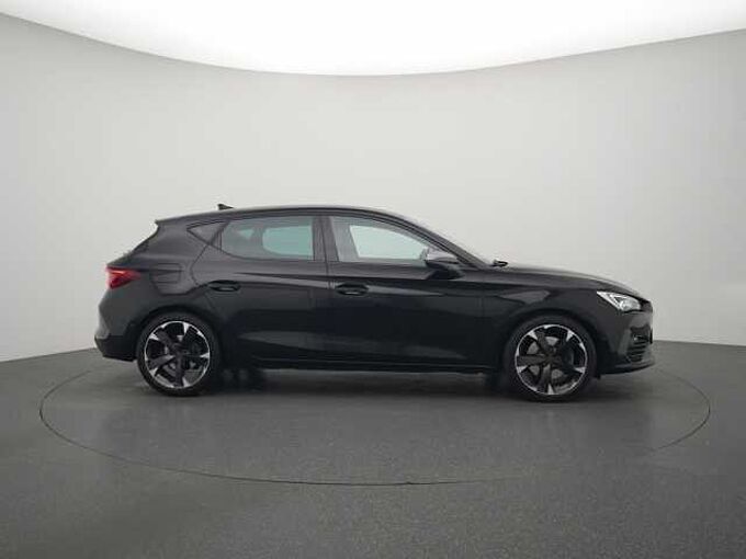 CUPRA Leon KAM LEDER ACC DCC LED SHZ APP VIRT PDC
