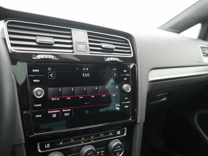 Volkswagen Golf VII GTI PANO LED LEDER SHZ PDC