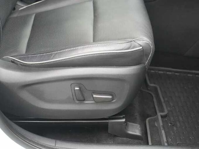Kia Sportage NAVI LEDER KAM SHZ PDC