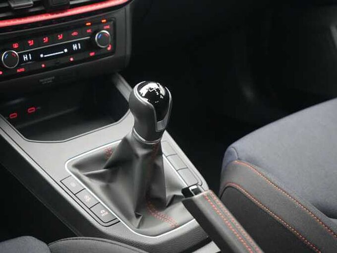 SEAT Ibiza FR NAVI VIRT APP CONNECT SHZ LED PDC