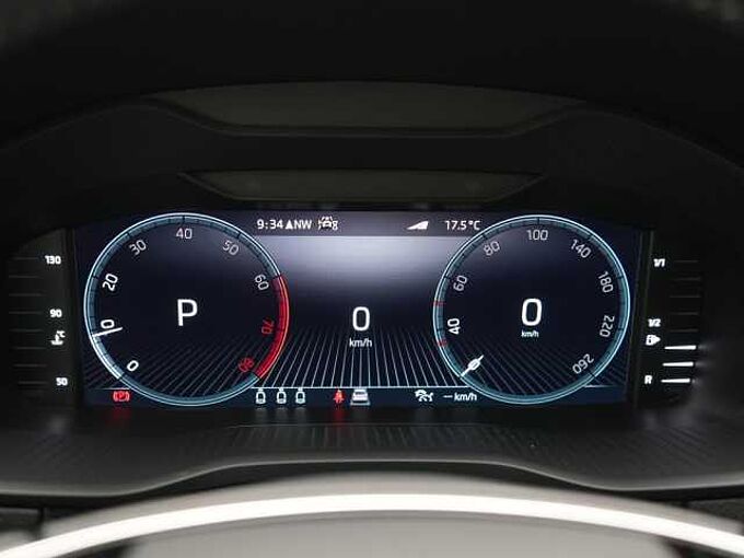 SKODA KAROQ Sportline DSG ACC NAVI VIRT APP KAM MATRIX