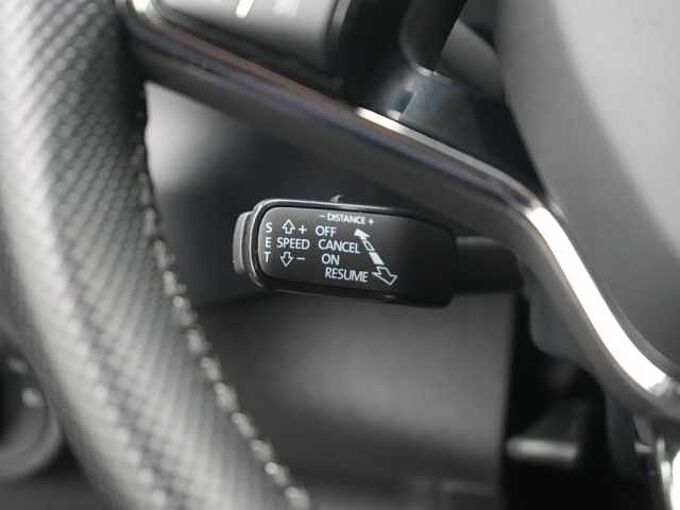 SKODA KAROQ Sportline DSG ACC NAVI VIRT APP KAM MATRIX