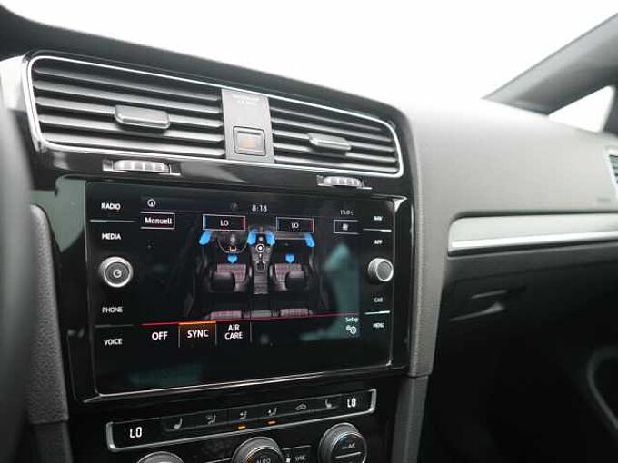 Volkswagen Golf VII PANO LEDER LED SHZ PDC