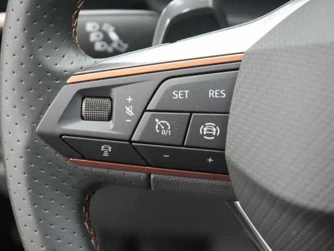 CUPRA Formentor e-Hybrid DSG LED 360° KAM NAVI ACC