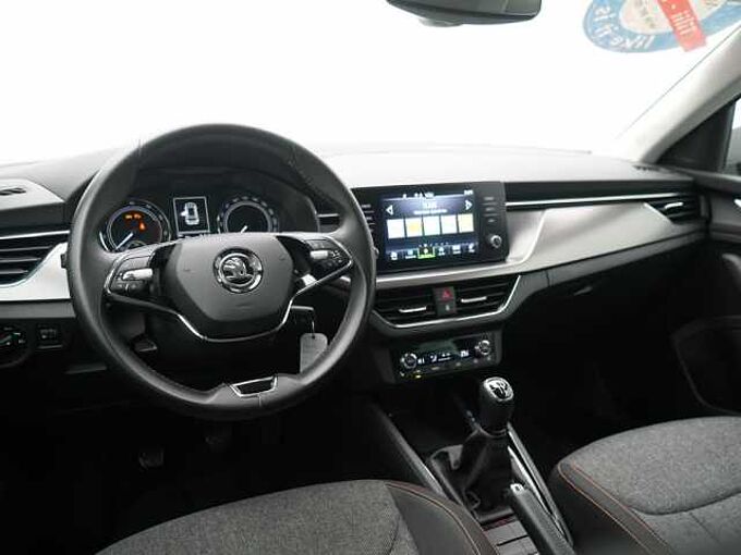 SKODA KAMIQ Clever APP CONNECT AHK SHZ PDC KAM KLIMA