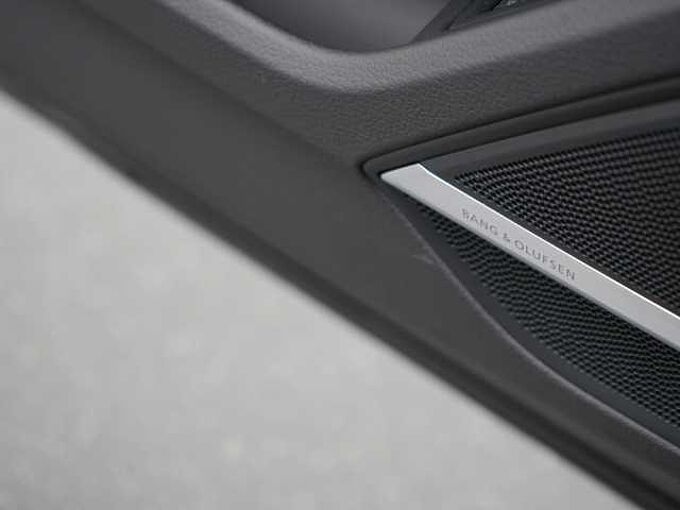 Audi A8 STANDHZ AHK B&O LEDER KAM SHZ PANO