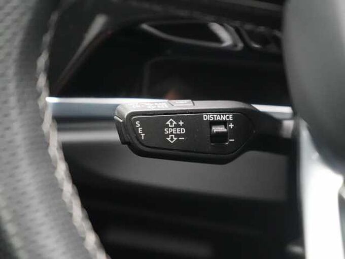 Audi Q3 LED KAM AHK ACC SHZ PDC